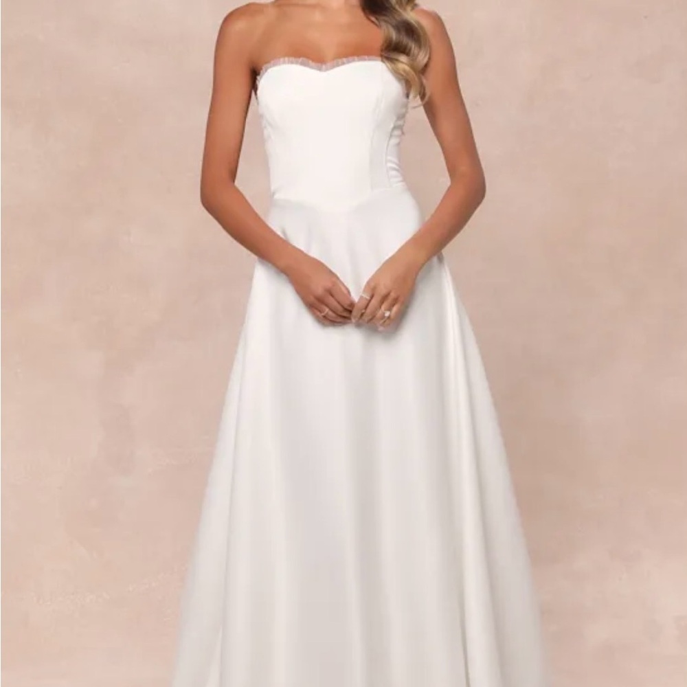 NWT Lulu’s Eternal Gratitude White Floral Embroidered Strapless Maxi Dress